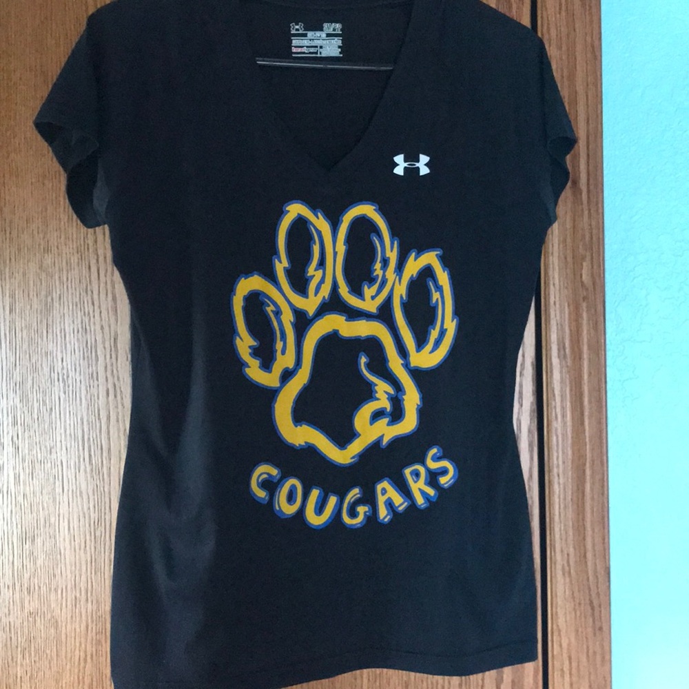 Under Armour short sleeve shirt.